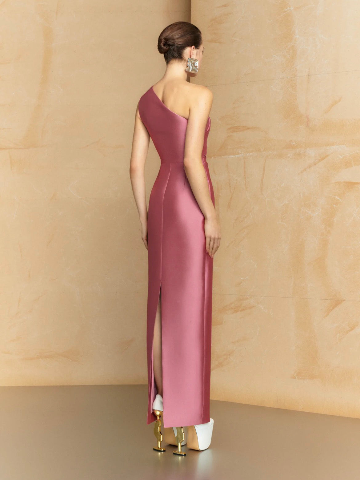 The Kira Maxi Dress in Peony Pink image 2